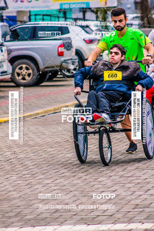 Buy your photos of the event2 Viacredi Alto Vale em Movimento on Fotop