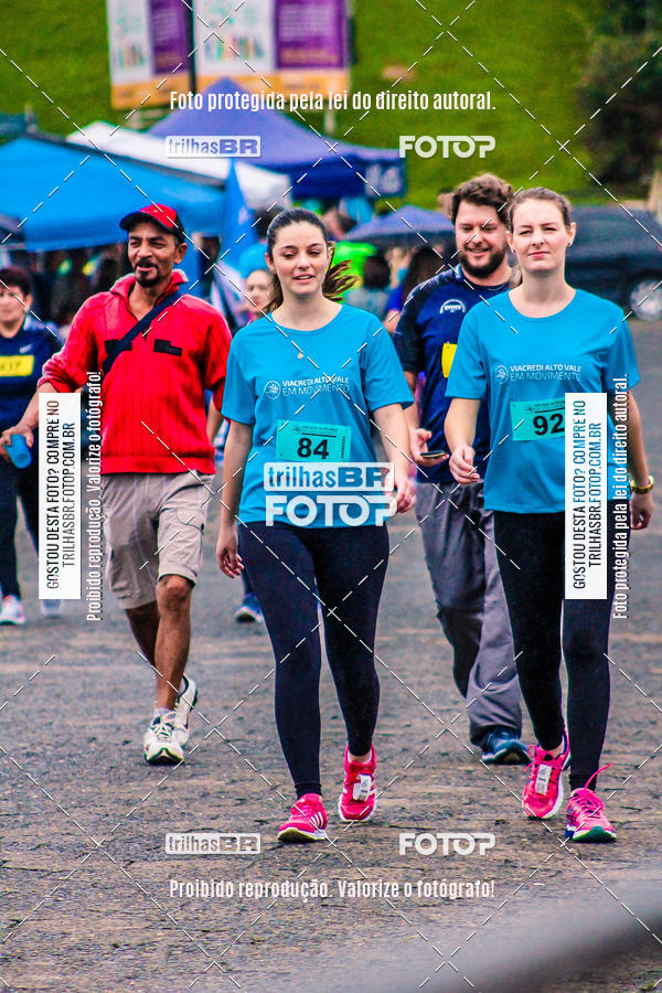 Buy your photos of the event2 Viacredi Alto Vale em Movimento on Fotop