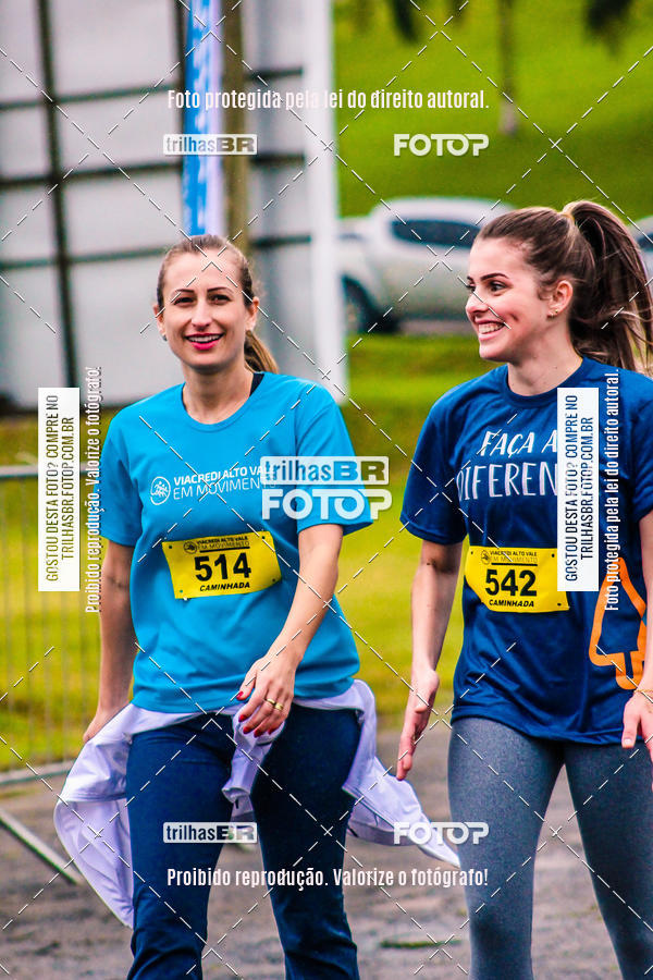 Buy your photos of the event2 Viacredi Alto Vale em Movimento on Fotop