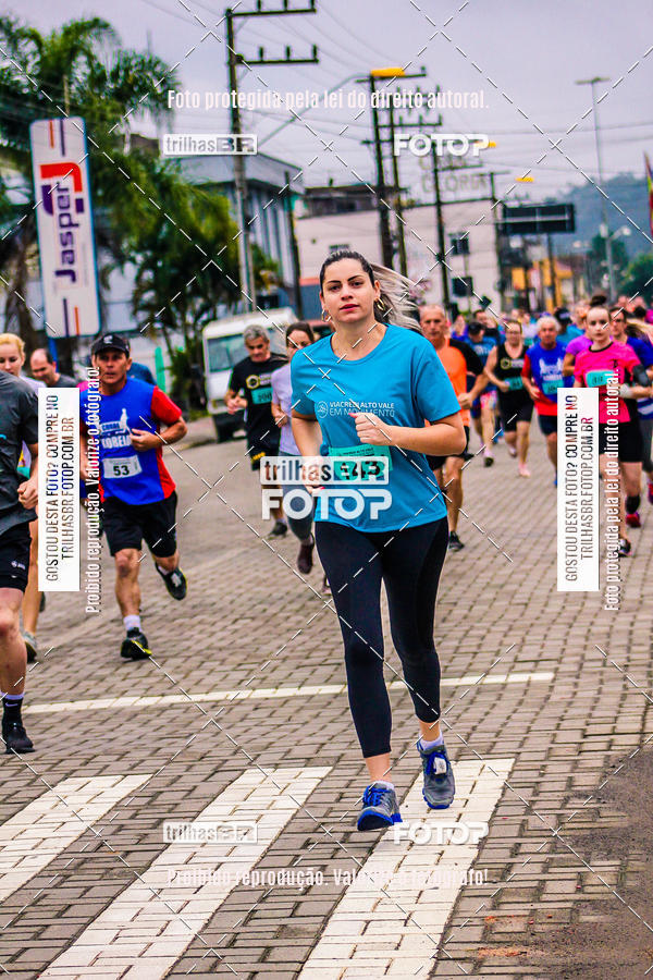 Buy your photos of the event2 Viacredi Alto Vale em Movimento on Fotop