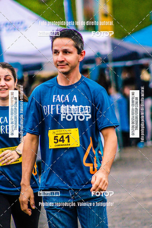 Buy your photos of the event2 Viacredi Alto Vale em Movimento on Fotop