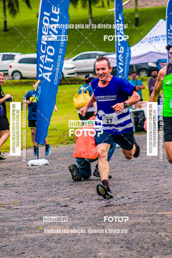 Buy your photos of the event2 Viacredi Alto Vale em Movimento on Fotop