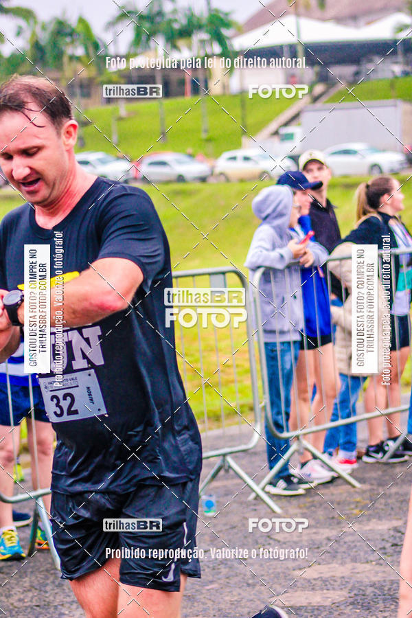 Buy your photos of the event2 Viacredi Alto Vale em Movimento on Fotop