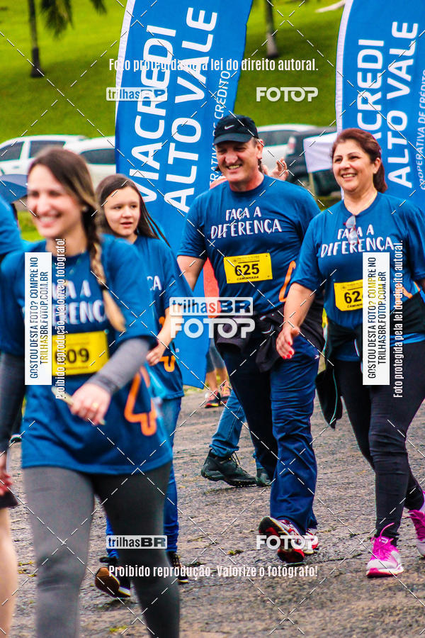 Buy your photos of the event2 Viacredi Alto Vale em Movimento on Fotop