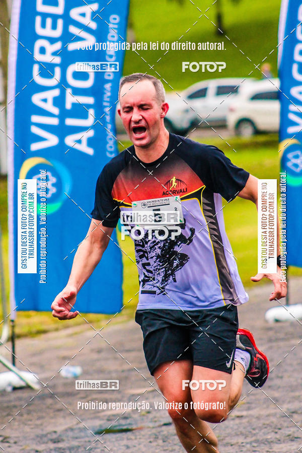 Buy your photos of the event2 Viacredi Alto Vale em Movimento on Fotop