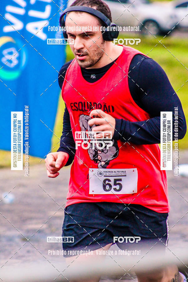 Buy your photos of the event2 Viacredi Alto Vale em Movimento on Fotop