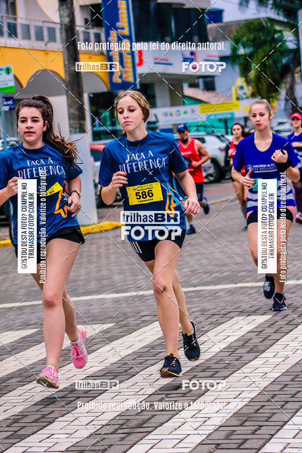 Buy your photos of the event2 Viacredi Alto Vale em Movimento on Fotop