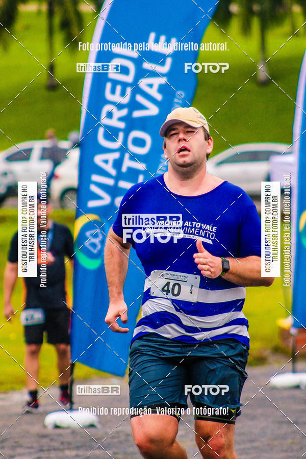 Buy your photos of the event2 Viacredi Alto Vale em Movimento on Fotop