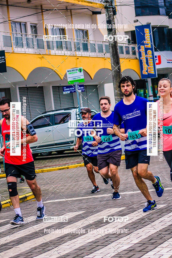 Buy your photos of the event2 Viacredi Alto Vale em Movimento on Fotop