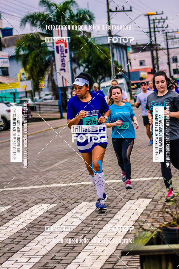 Buy your photos of the event2 Viacredi Alto Vale em Movimento on Fotop