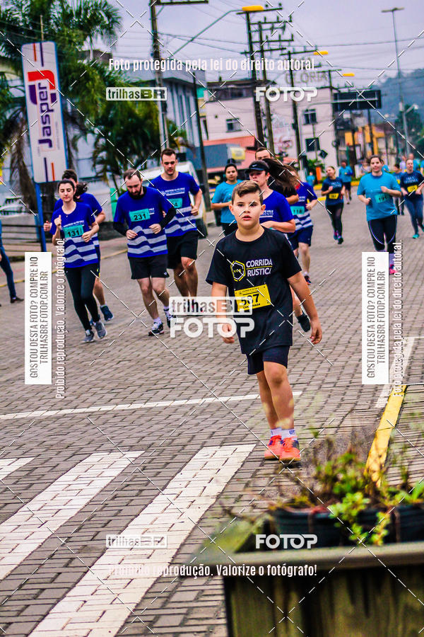 Buy your photos of the event2 Viacredi Alto Vale em Movimento on Fotop