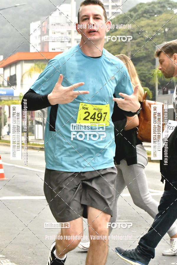 Buy your photos of the eventMeia Maratona de Blumenau on Fotop