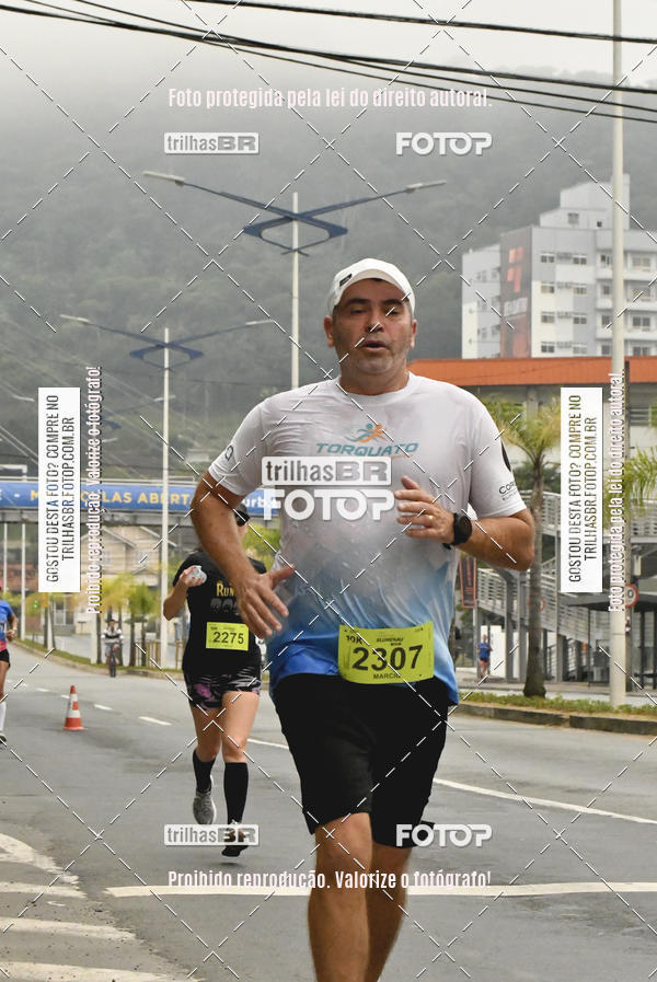 Buy your photos of the eventMeia Maratona de Blumenau on Fotop