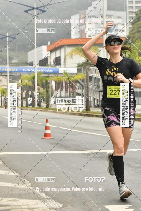Buy your photos of the eventMeia Maratona de Blumenau on Fotop