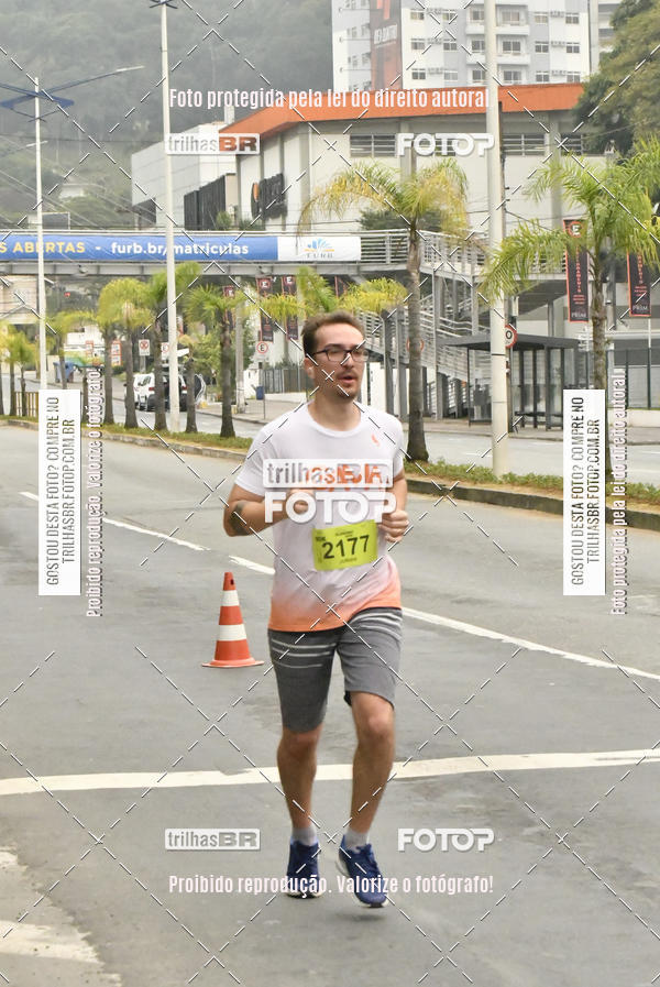 Buy your photos of the eventMeia Maratona de Blumenau on Fotop