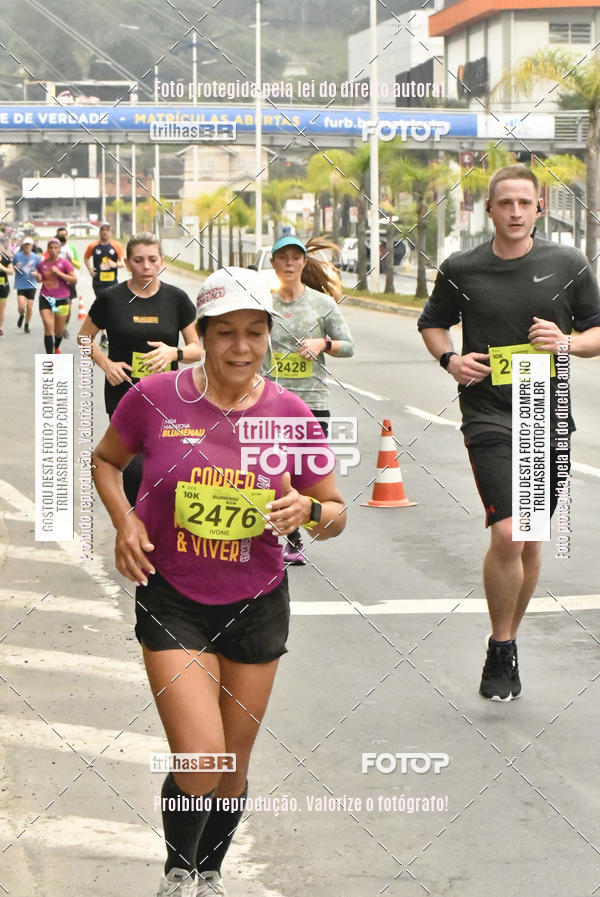 Buy your photos of the eventMeia Maratona de Blumenau on Fotop