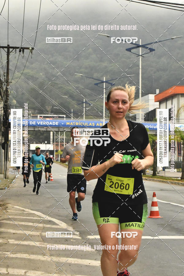 Buy your photos of the eventMeia Maratona de Blumenau on Fotop