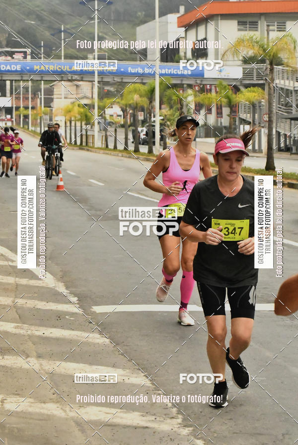 Buy your photos of the eventMeia Maratona de Blumenau on Fotop