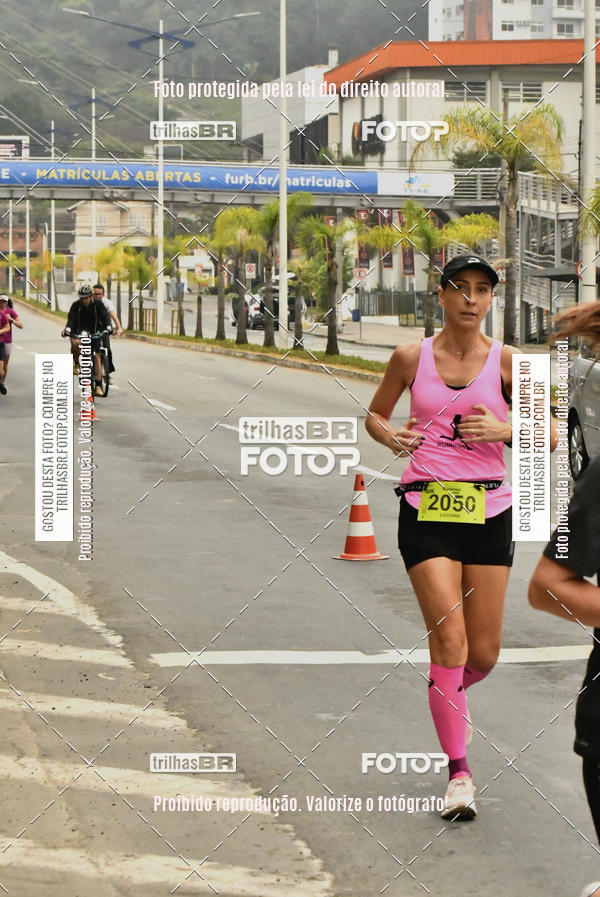 Buy your photos of the eventMeia Maratona de Blumenau on Fotop