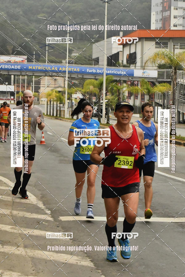 Buy your photos of the eventMeia Maratona de Blumenau on Fotop
