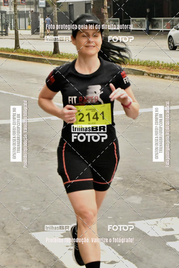 Buy your photos of the eventMeia Maratona de Blumenau on Fotop