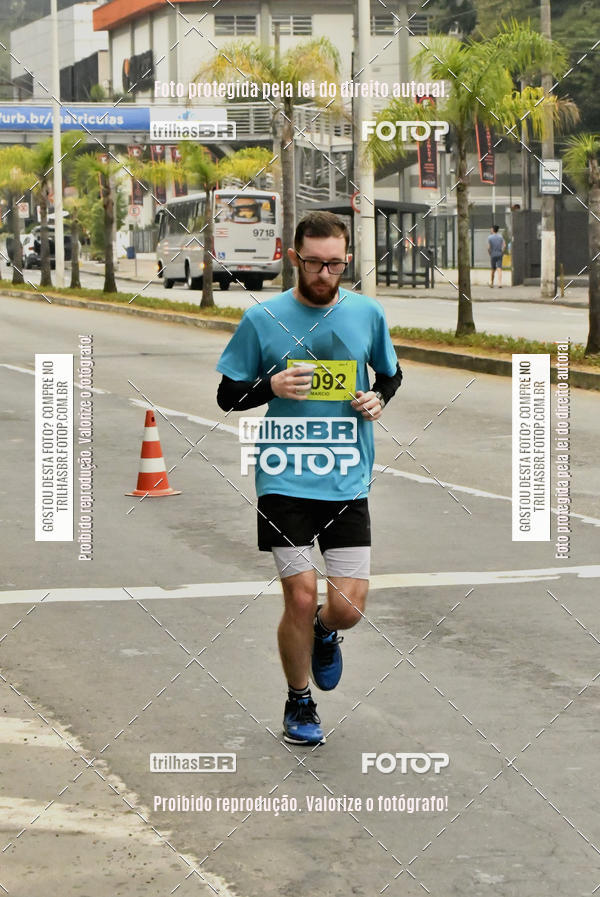 Buy your photos of the eventMeia Maratona de Blumenau on Fotop
