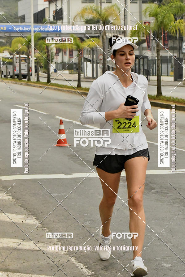 Buy your photos of the eventMeia Maratona de Blumenau on Fotop