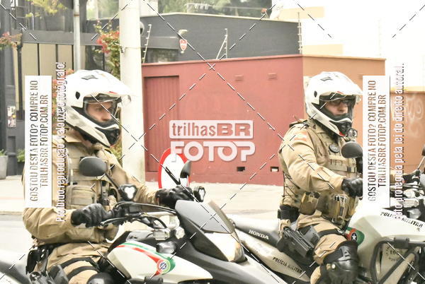 Buy your photos of the eventMeia Maratona de Blumenau on Fotop