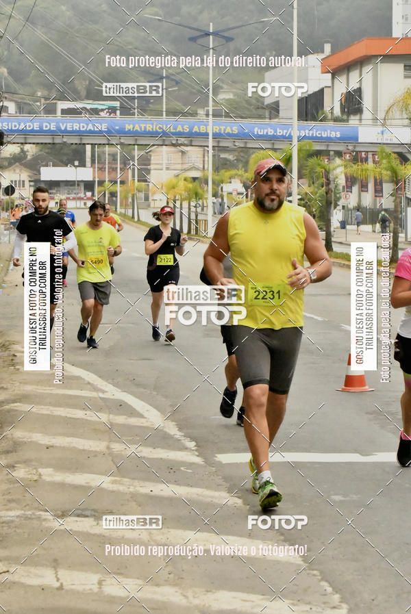 Buy your photos of the eventMeia Maratona de Blumenau on Fotop