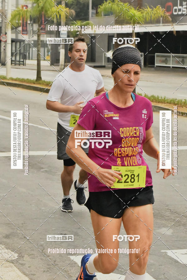 Buy your photos of the eventMeia Maratona de Blumenau on Fotop