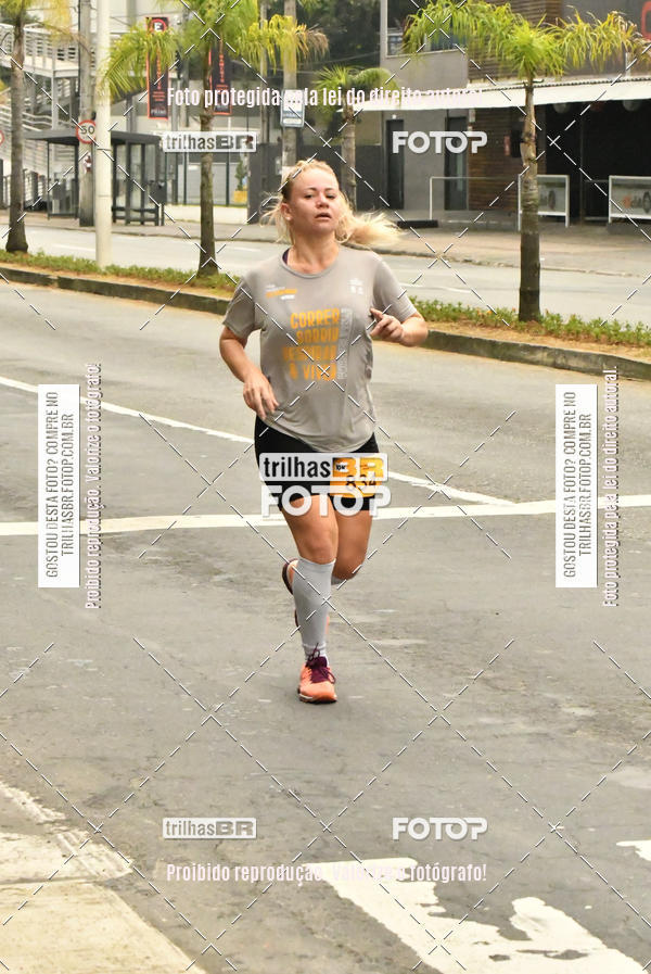 Buy your photos of the eventMeia Maratona de Blumenau on Fotop