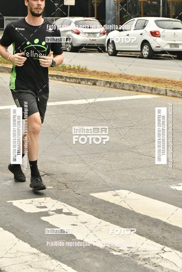 Buy your photos of the eventMeia Maratona de Blumenau on Fotop