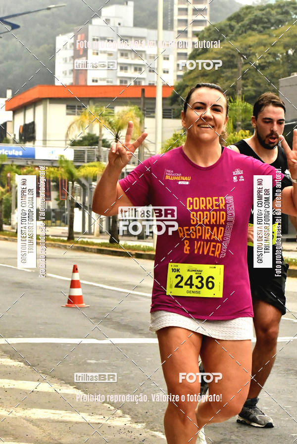 Buy your photos of the eventMeia Maratona de Blumenau on Fotop