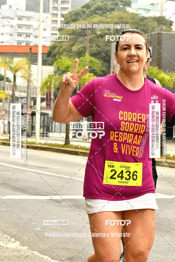 Buy your photos of the eventMeia Maratona de Blumenau on Fotop