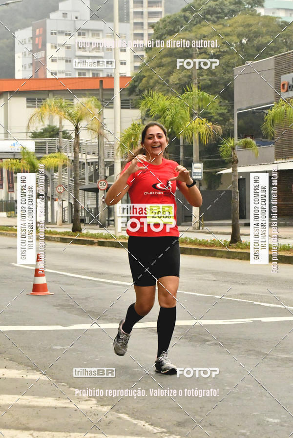 Buy your photos of the eventMeia Maratona de Blumenau on Fotop