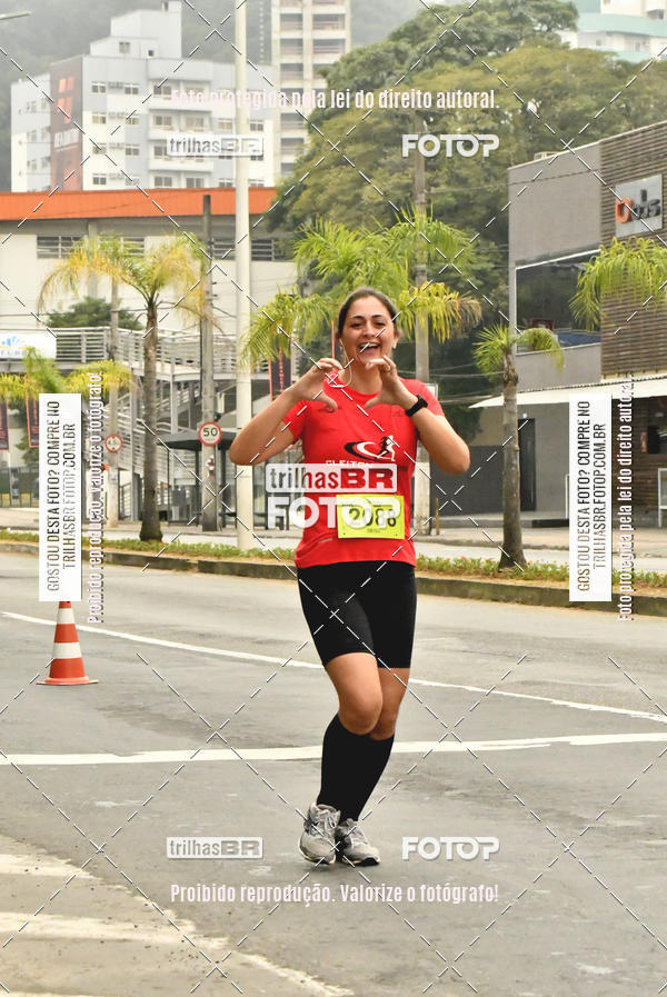 Buy your photos of the eventMeia Maratona de Blumenau on Fotop