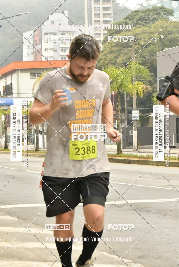 Buy your photos of the eventMeia Maratona de Blumenau on Fotop