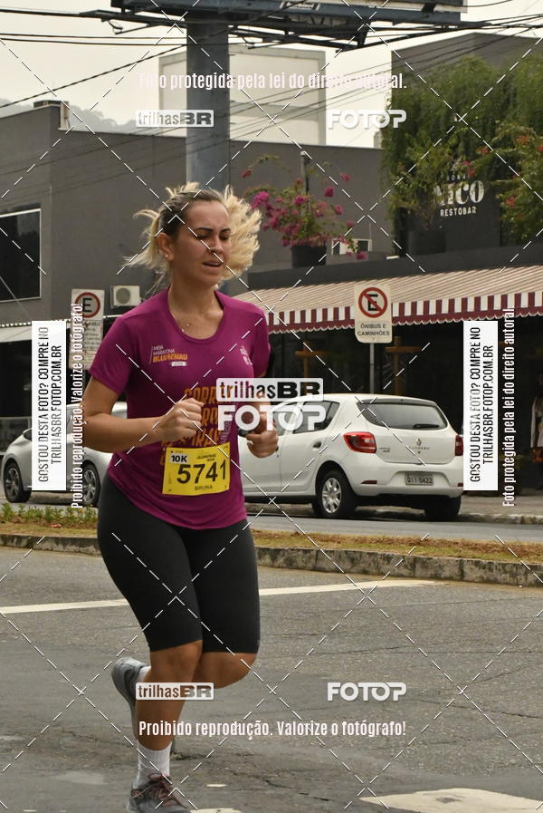 Buy your photos of the eventMeia Maratona de Blumenau on Fotop
