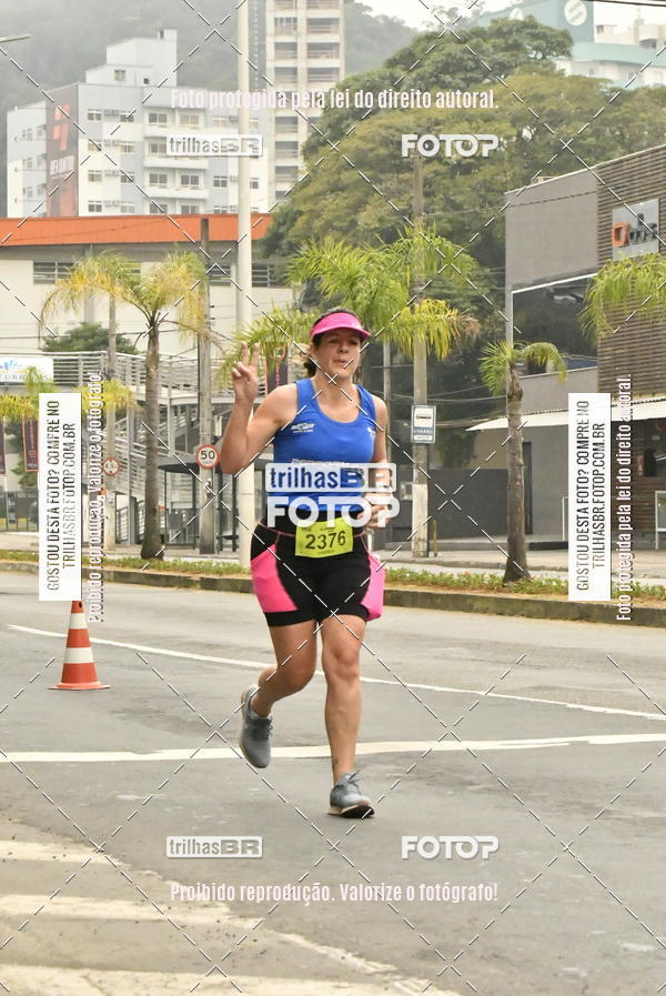 Buy your photos of the eventMeia Maratona de Blumenau on Fotop