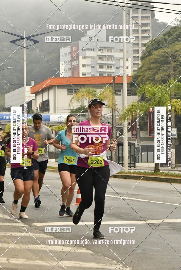 Buy your photos of the eventMeia Maratona de Blumenau on Fotop