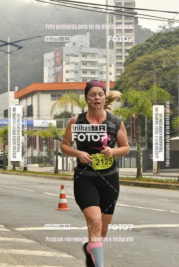 Buy your photos of the eventMeia Maratona de Blumenau on Fotop