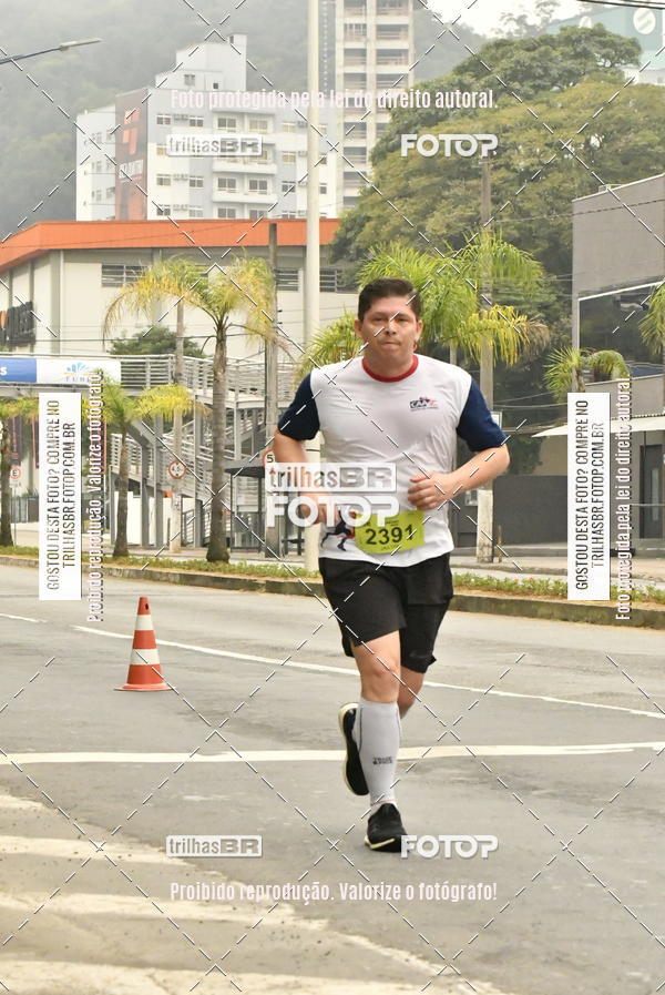 Buy your photos of the eventMeia Maratona de Blumenau on Fotop