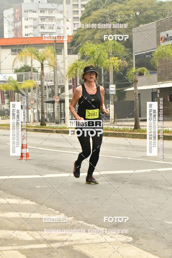 Buy your photos of the eventMeia Maratona de Blumenau on Fotop