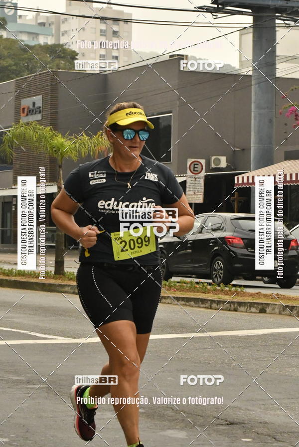 Buy your photos of the eventMeia Maratona de Blumenau on Fotop