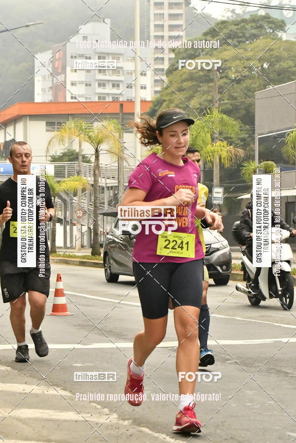 Buy your photos of the eventMeia Maratona de Blumenau on Fotop