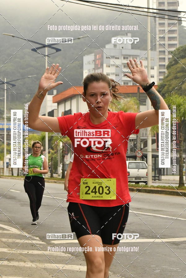 Buy your photos of the eventMeia Maratona de Blumenau on Fotop