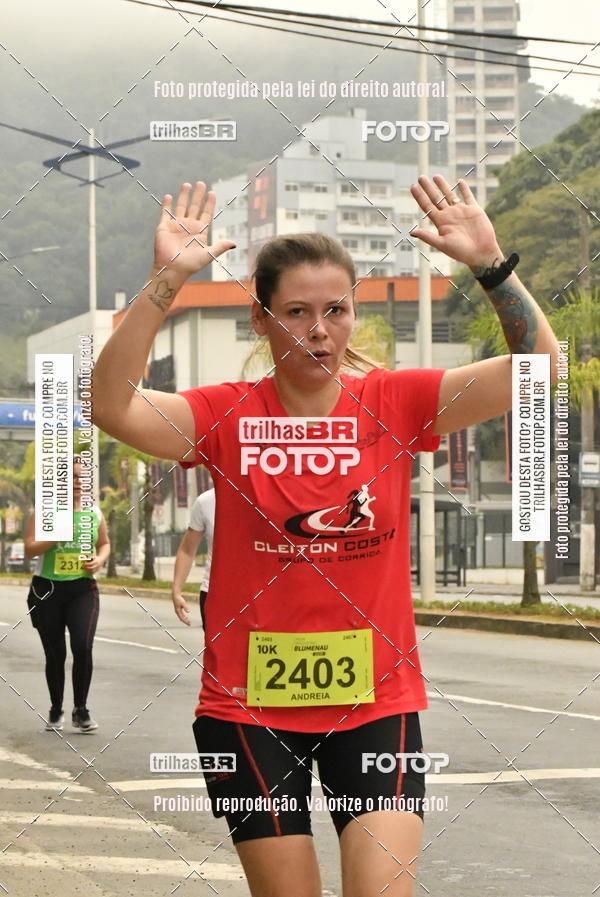 Buy your photos of the eventMeia Maratona de Blumenau on Fotop