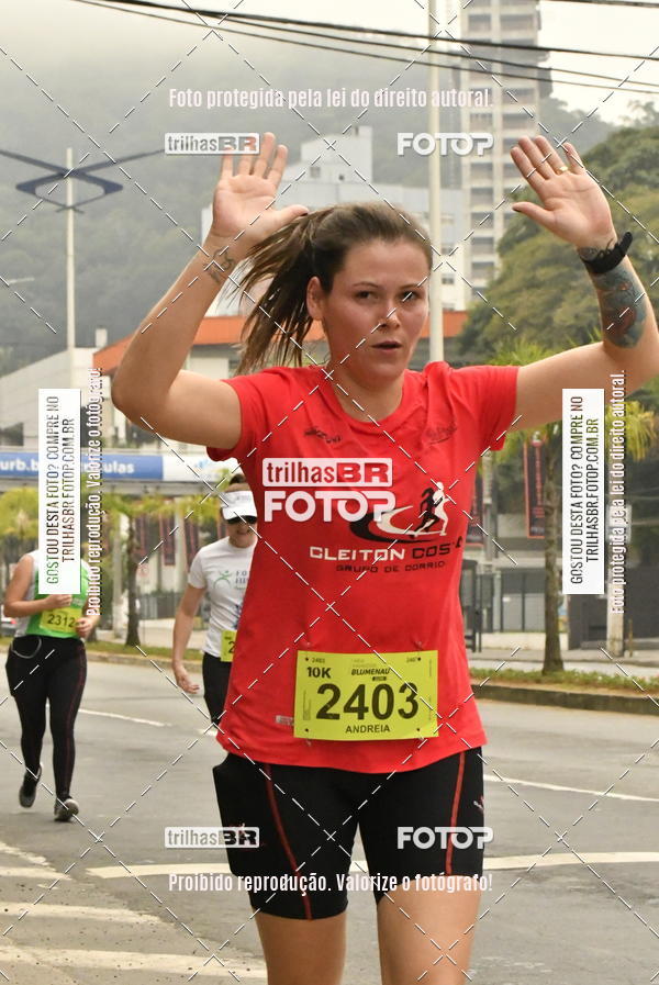 Buy your photos of the eventMeia Maratona de Blumenau on Fotop