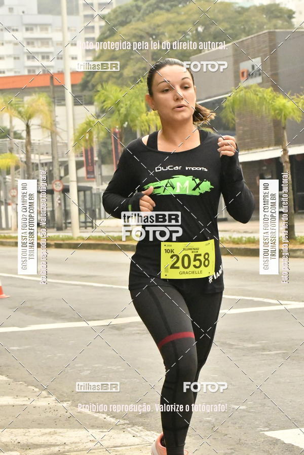 Buy your photos of the eventMeia Maratona de Blumenau on Fotop