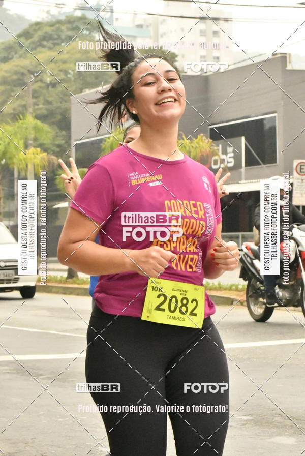 Buy your photos of the eventMeia Maratona de Blumenau on Fotop